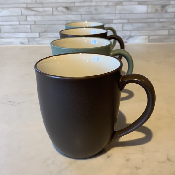 Noritake Colorwave Stoneware 12 oz mugs - set of 4 - Picture 2 of 10